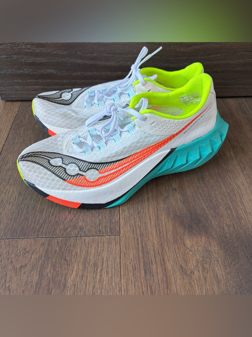 Saucony Endorphin Pro 4 Men's Size 9 Mutant  White Neon Running Shoes